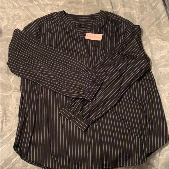 NWT Striped Ann Taylor Button Down - Picture 2 of 6